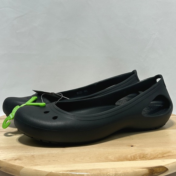 Crocs Kadee Women's Black Slip On Flats NWT - Size 11 & 42/43 EUR - Picture 4 of 7